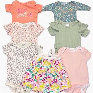 Baby Girls Mixed Onesie Bundle 0-3 Month